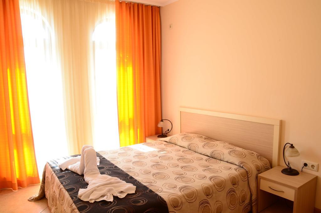 Royal Sun Aparthotel Sunny Beach Phòng bức ảnh